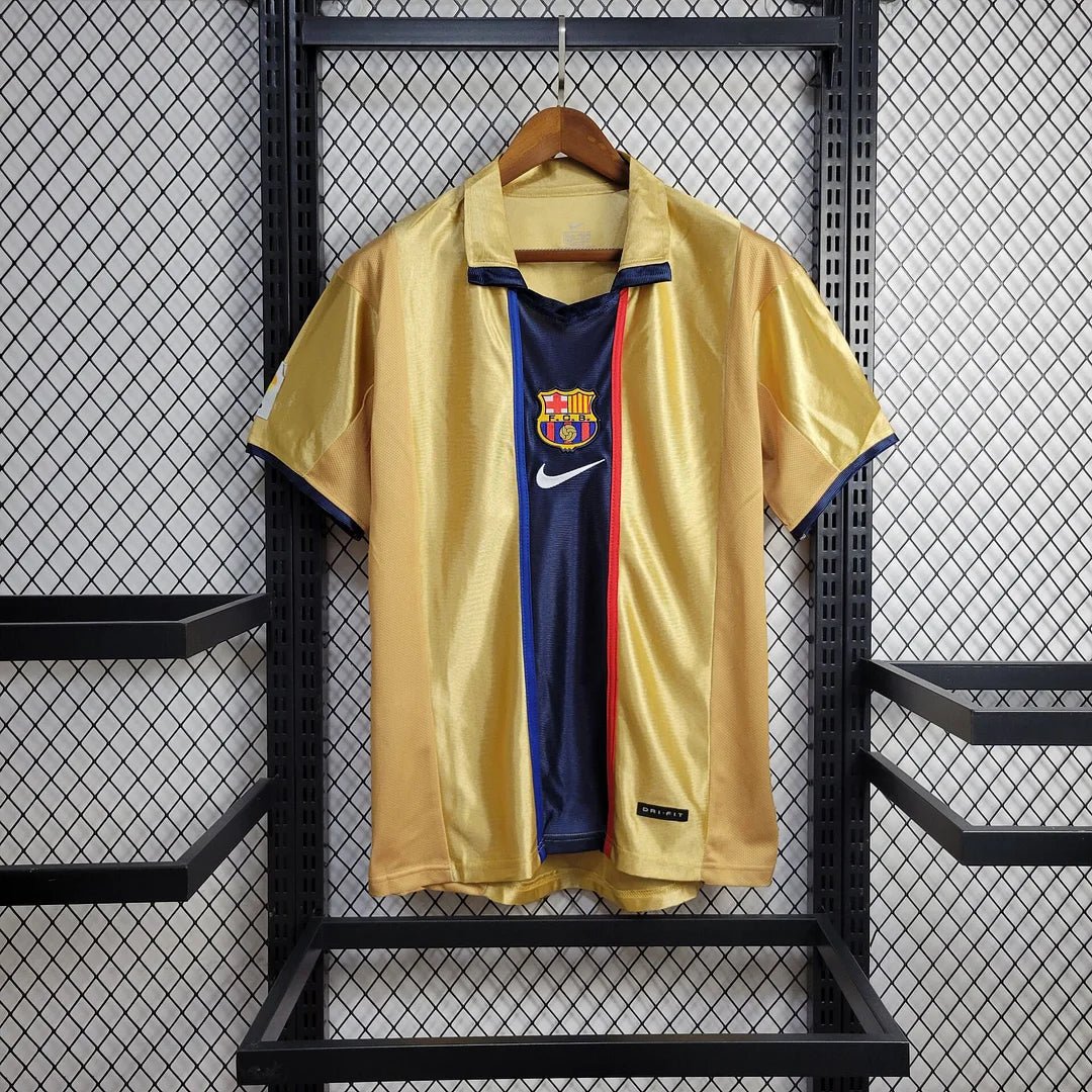 Barcelona 01/02 Away Kit