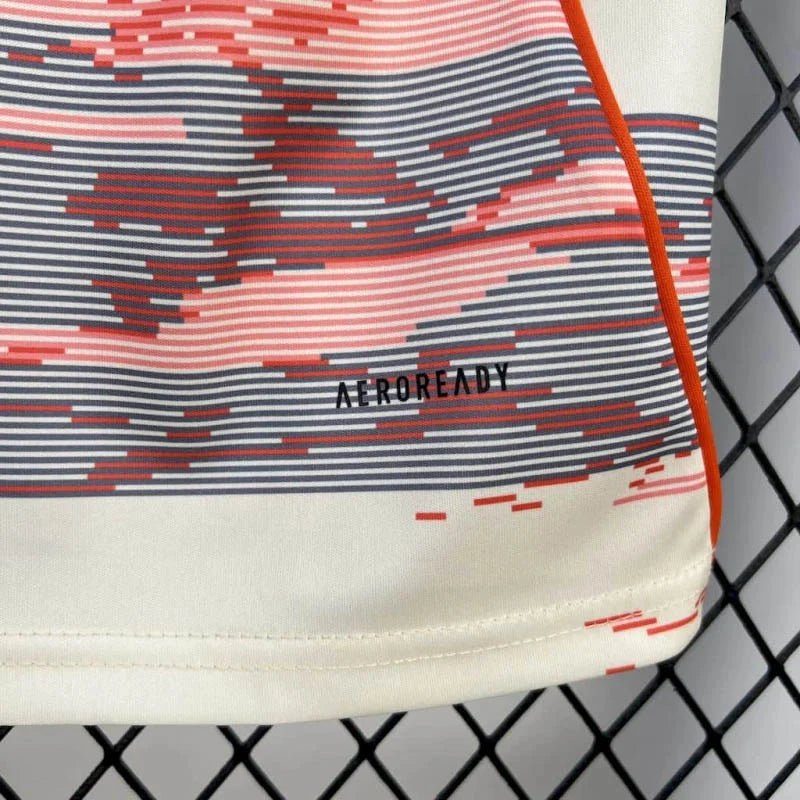 Bayern Munich 2025 Away Shirt