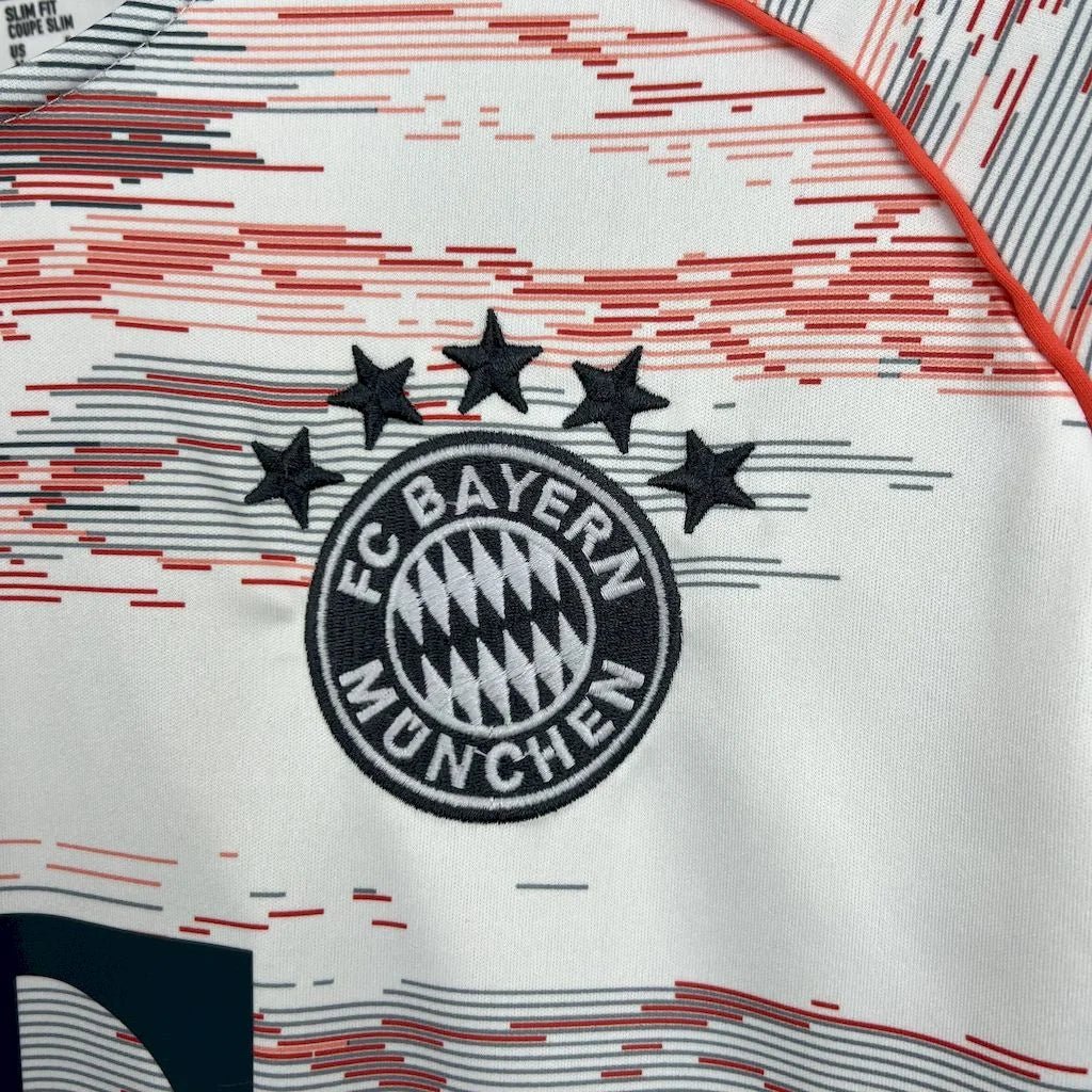 Bayern Munich 2025 Away Shirt