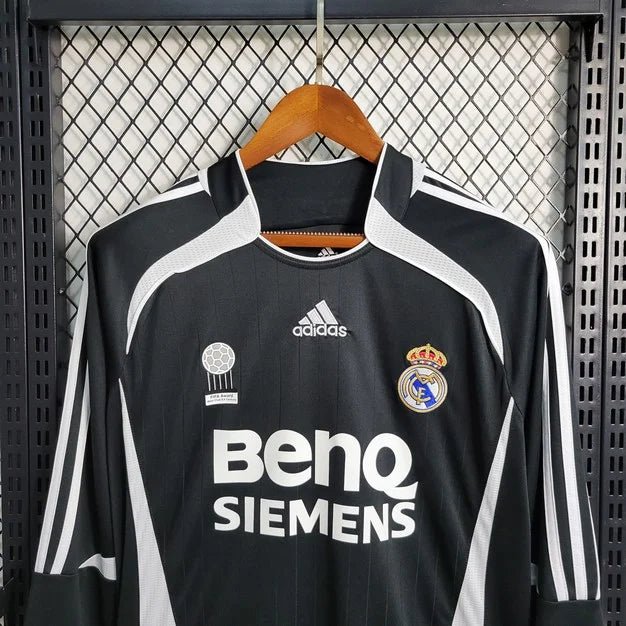 Real Madrid 2006 L/S Away Shirt
