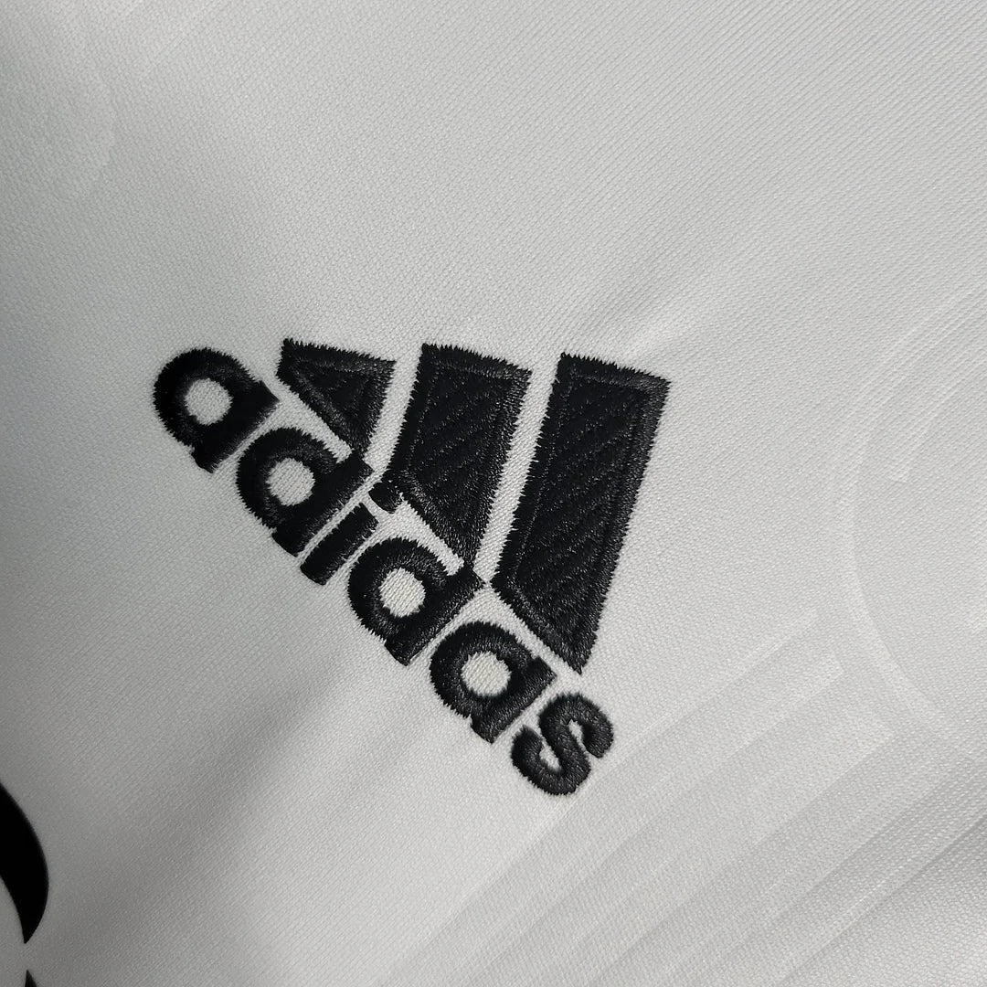 Real Madrid 22/23 Home Shirt
