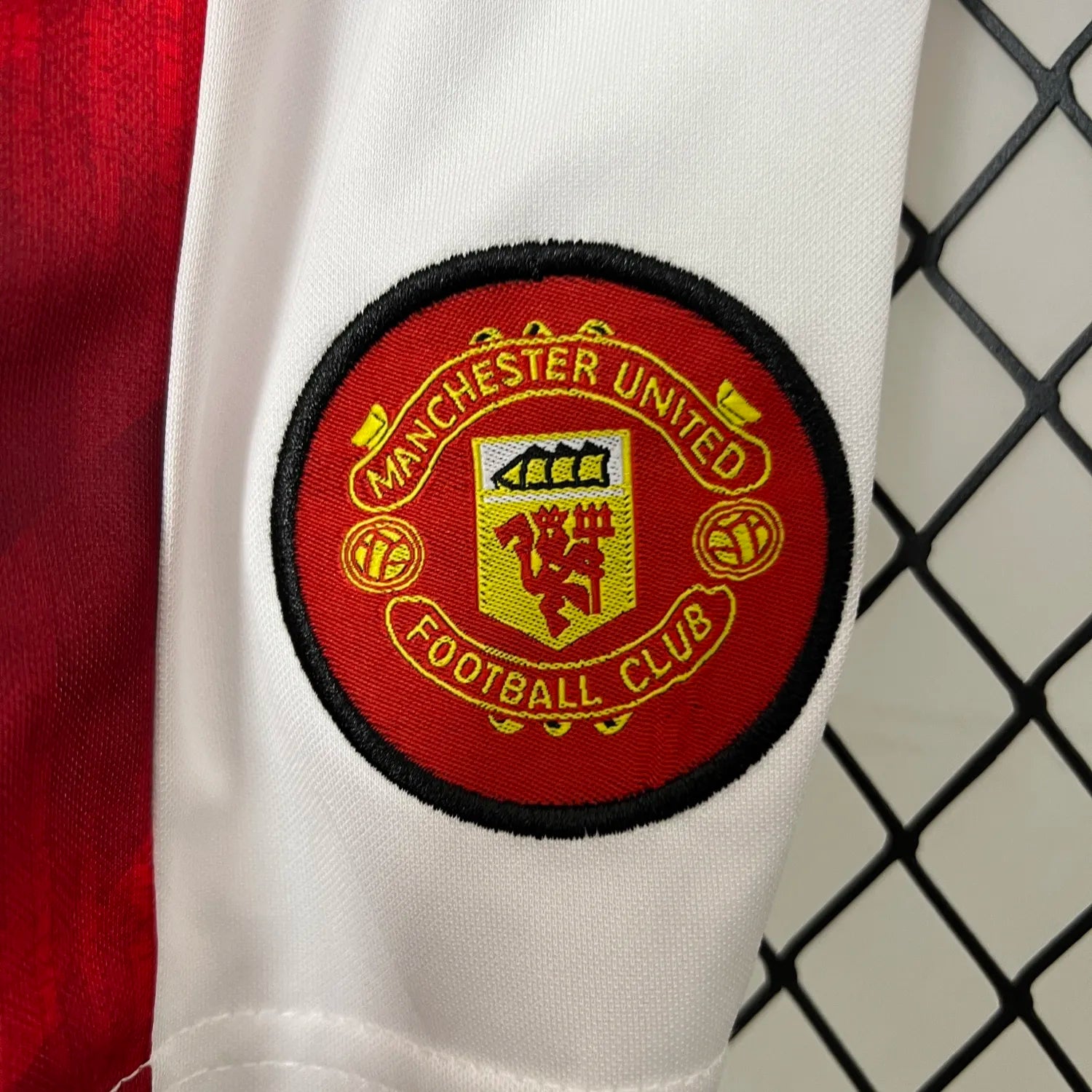 Manchester United 1996 Home jersey