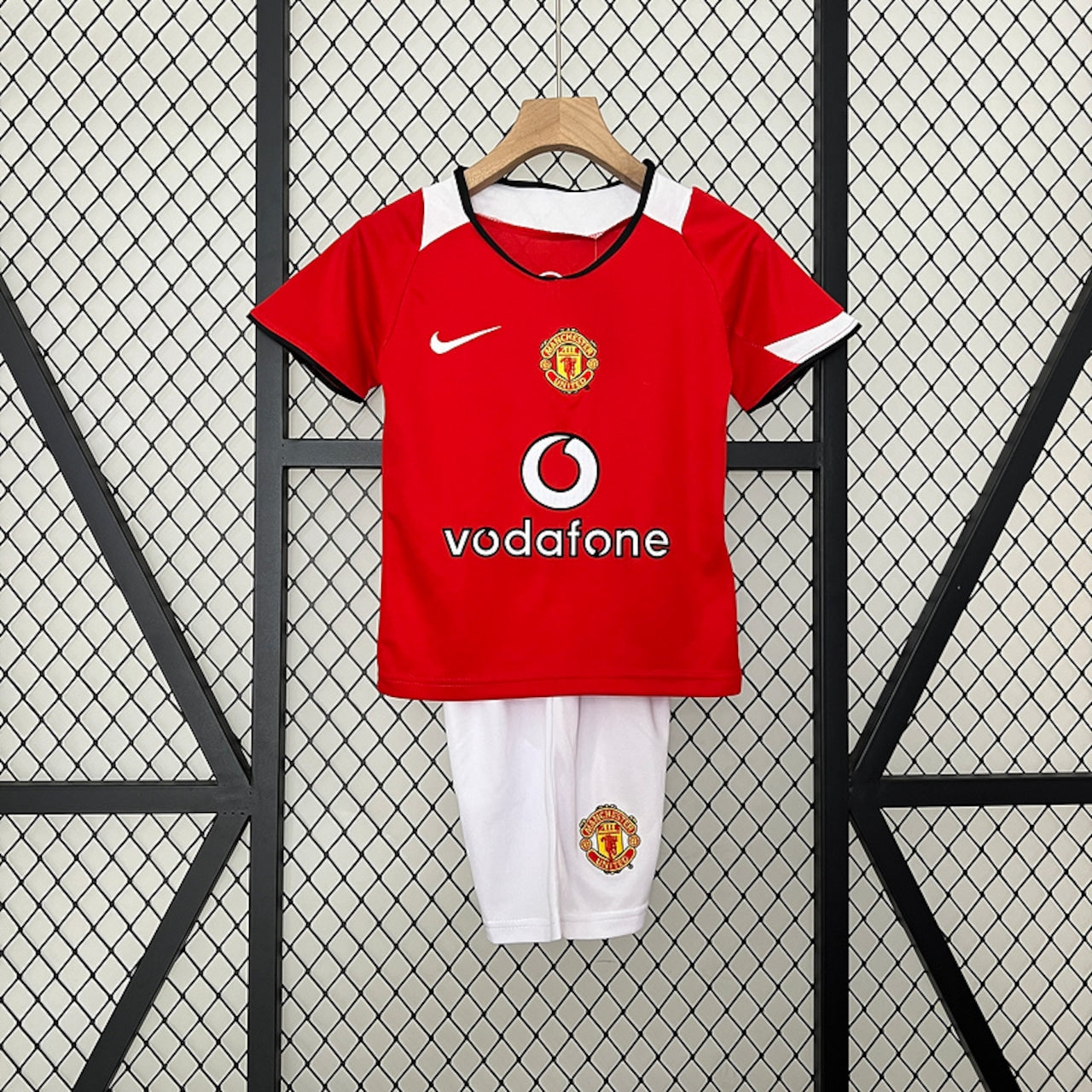 Manchester united 2005 Home jersey