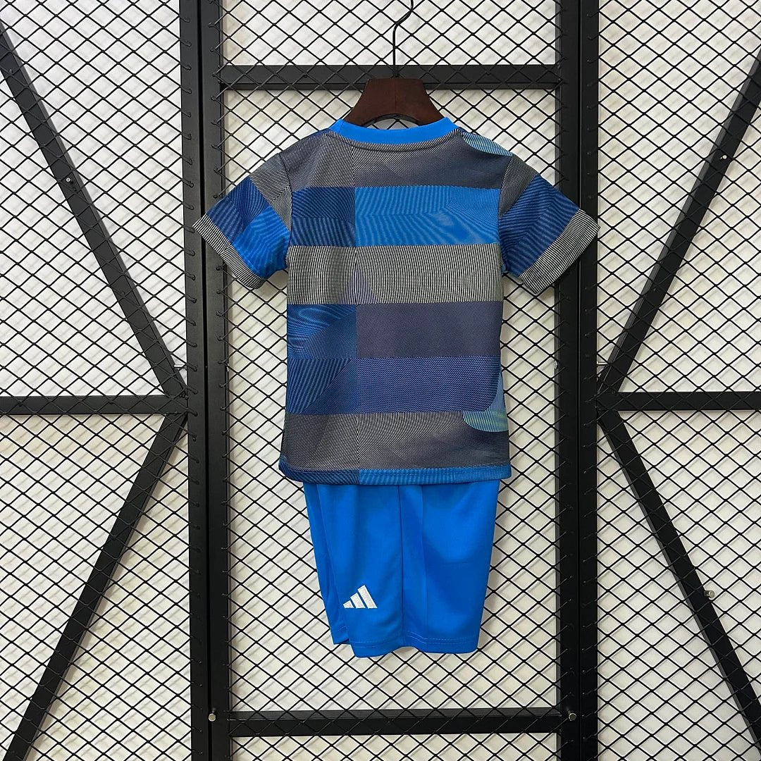 Real Madrid 2025 Training Jersey