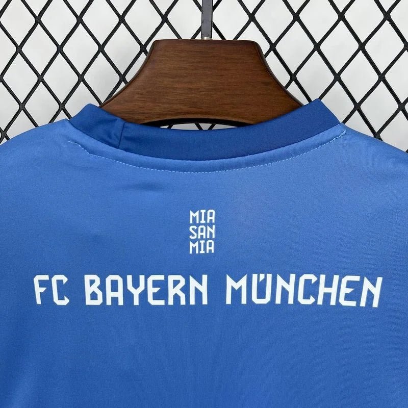 Bayern 2025 Blue Goalkeeper Jersey