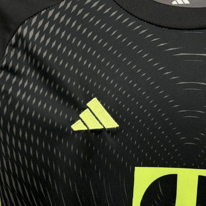 Bayern 2025 Black Goalkeeper Jersey