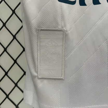 Real Madrid 2017 Home jersey