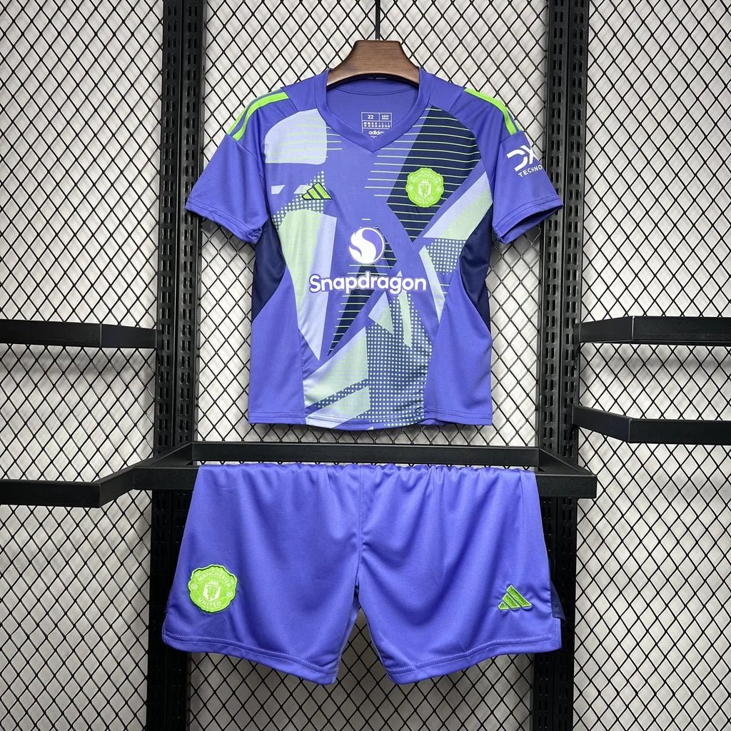 Manchester United 2024 Goalkeeper Jersey