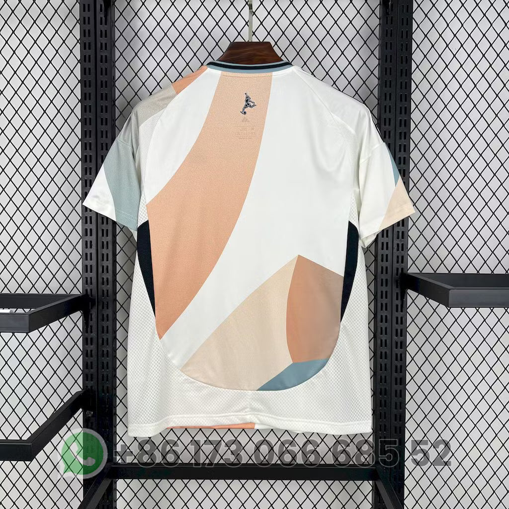 Spain 2025 Away Shirt