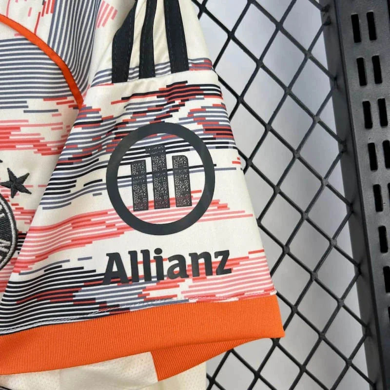 Bayern Munich 2025 Away Shirt