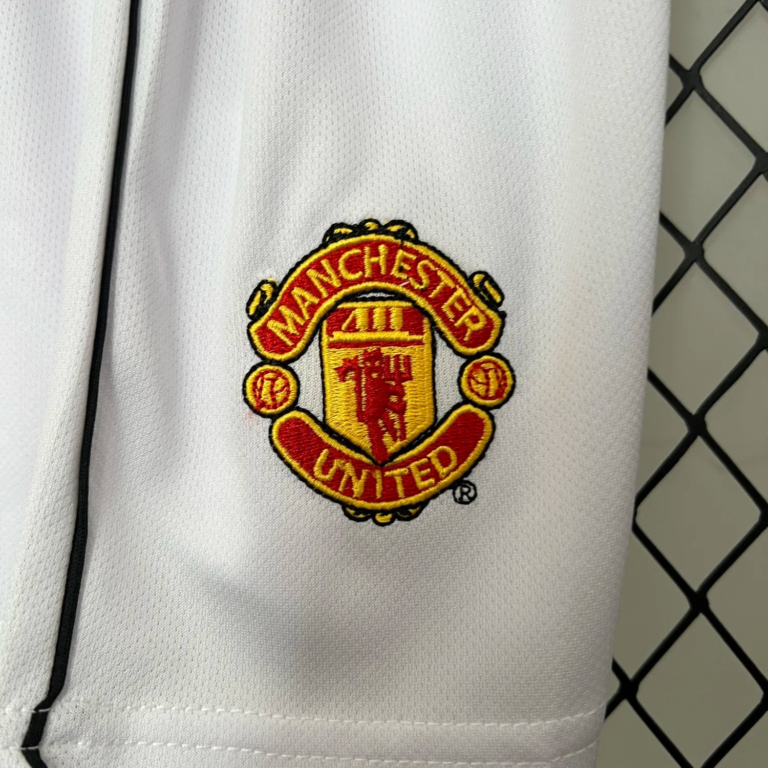 Manchester United 2000 Home jersey