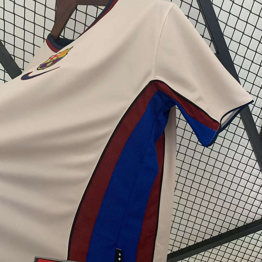 Barcelona 1998 Away Shirt