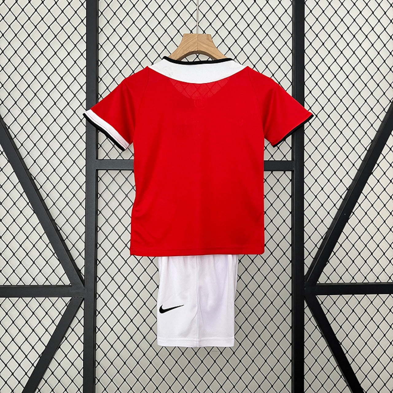Manchester united 2005 Home jersey
