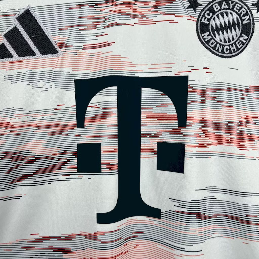 Bayern Munich 2025 Away Shirt