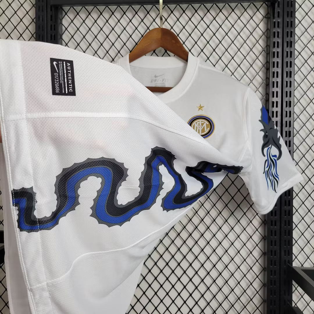 Inter Milan 2010 Away Shirt