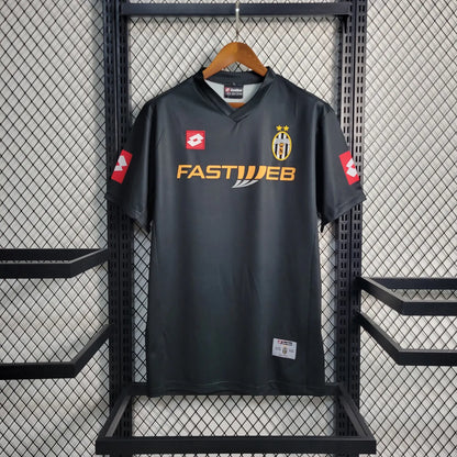 Juventus 2001 Away Shirt