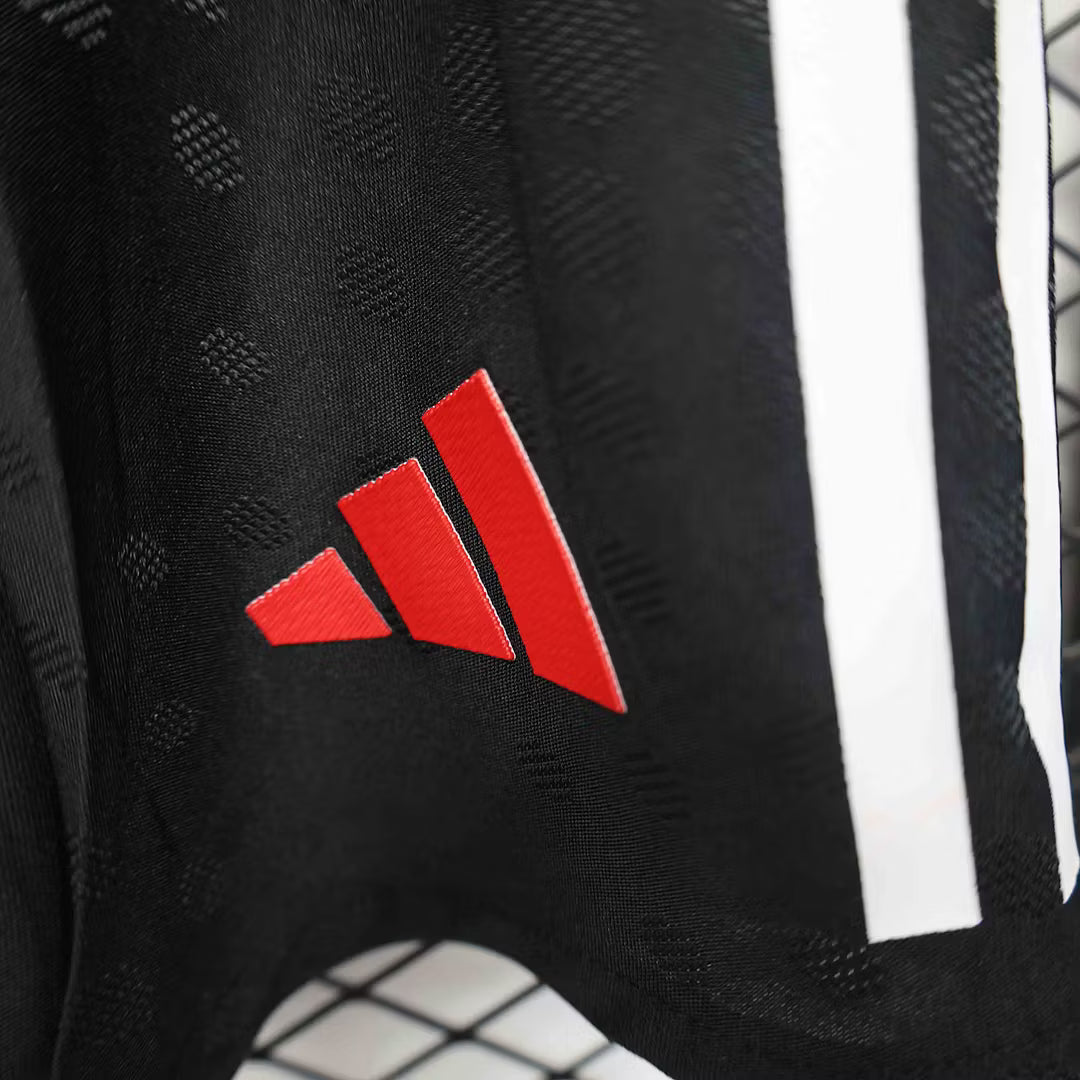 Liverpool 2025 Home Shorts