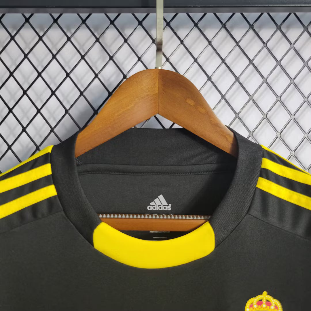 Real Madrid 2011 Goalkeeper Shirt