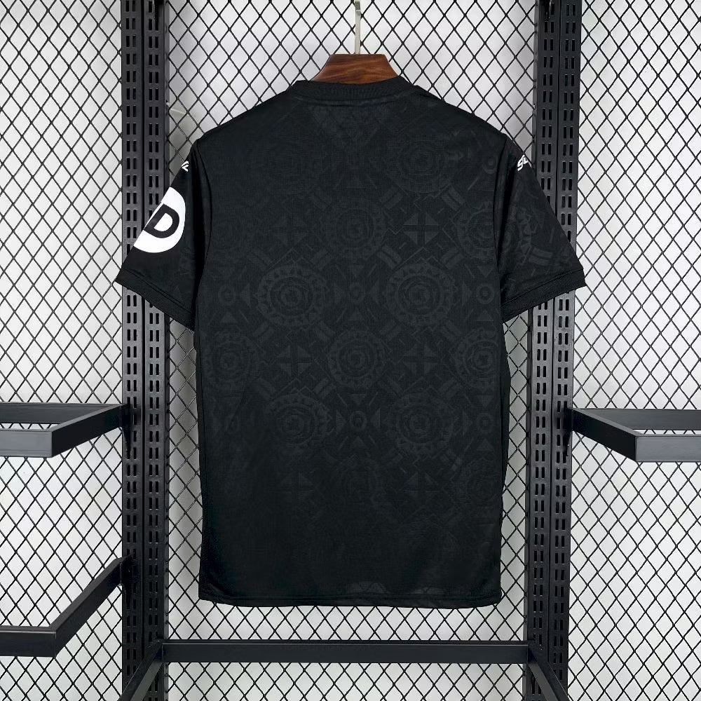 Wolverhampton 2025 Goalkeeper Shirt