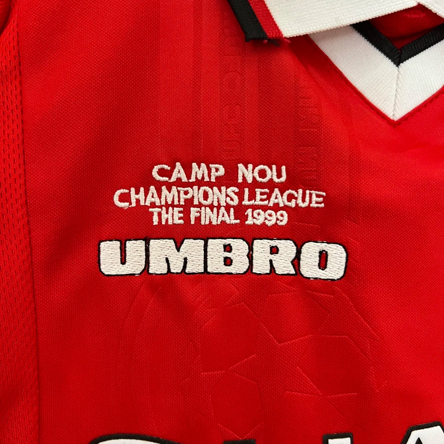 Manchester United 1999 Home jersey