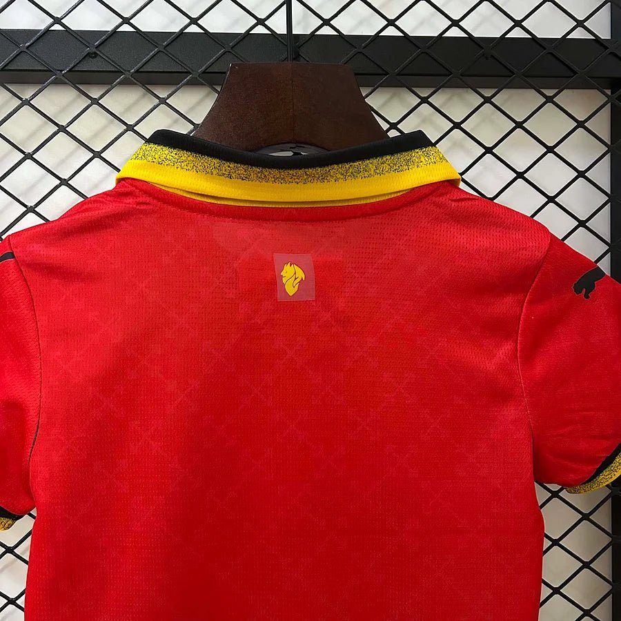 Real Madrid 2023 authentisches orangefarbenes viertes Trikot