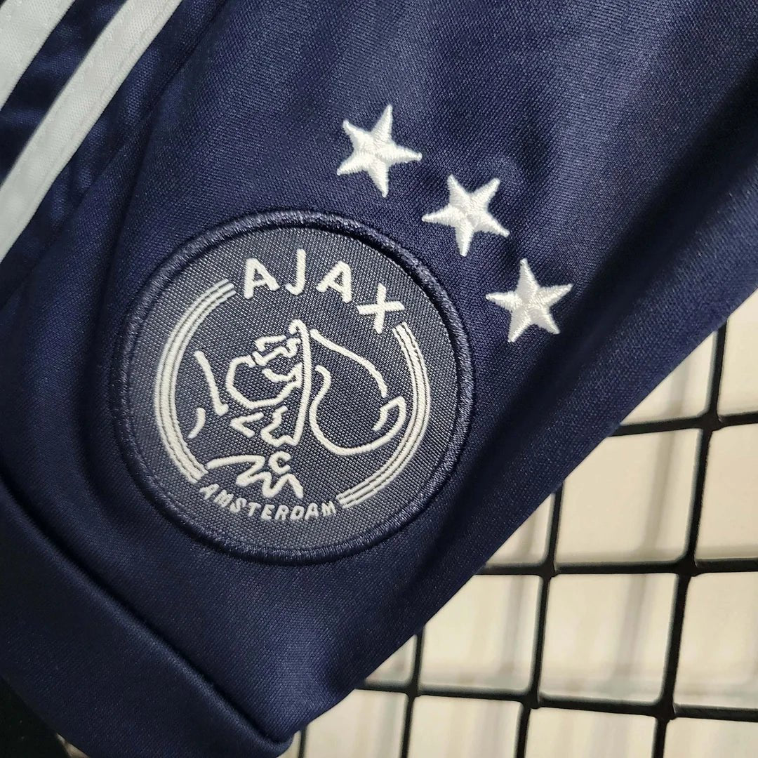 Ajax 2023 Auswärtstrikot