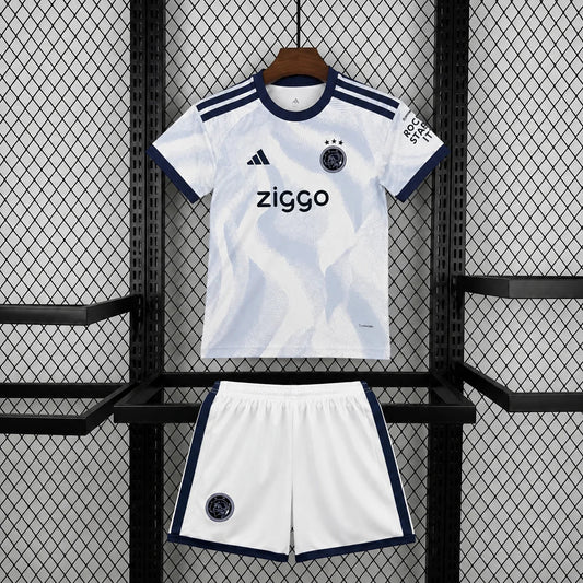 Třetí venkovní dres Ajaxu 2026