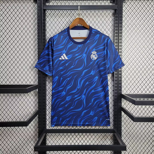 Camiseta de entrenamiento del Real Madrid 2025