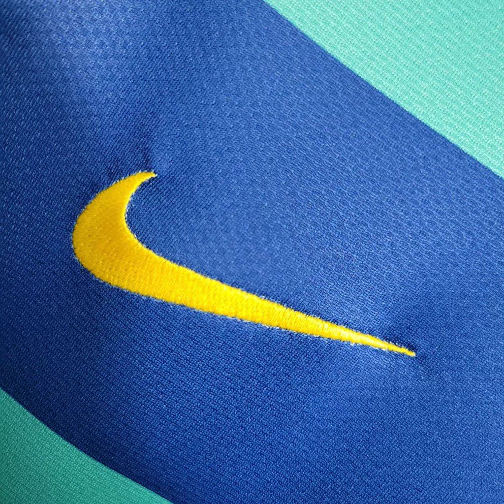 Barca 10/11 Away Shirt