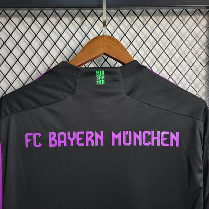 Bayern 2023 Away Shirt