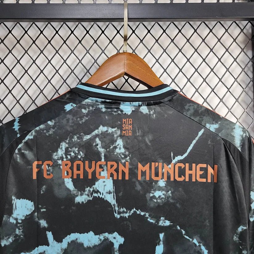 Bayern 2024 Away Shirt