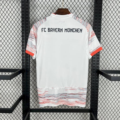 Bayern Munich 2025 Away Shirt