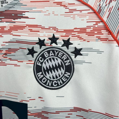 Bayern Munich 2025 Away Shirt