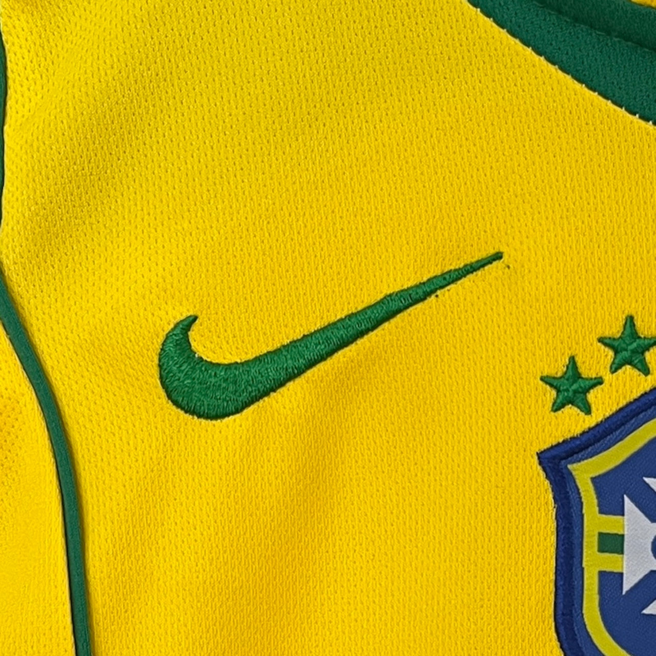 Brazil 2004 home jersey