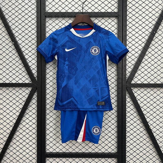 Chelsea-drakt 2025, hjemmekamp