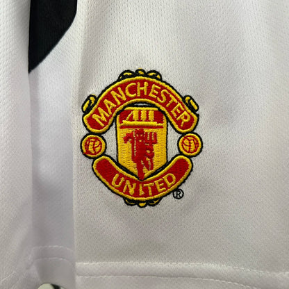 Manchester United 2005 Home jersey