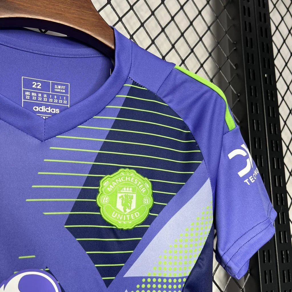 Manchester United 2024 Goalkeeper Jersey
