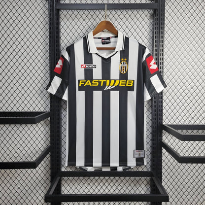 Juventus 01/02 Home Shirt