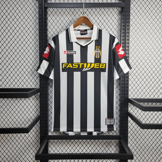 Juventus 01/02 Home Shirt