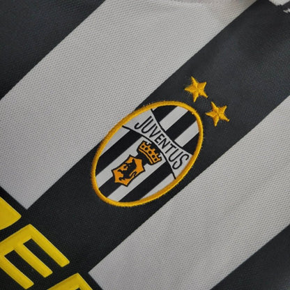 Juventus 01/02 Home Shirt