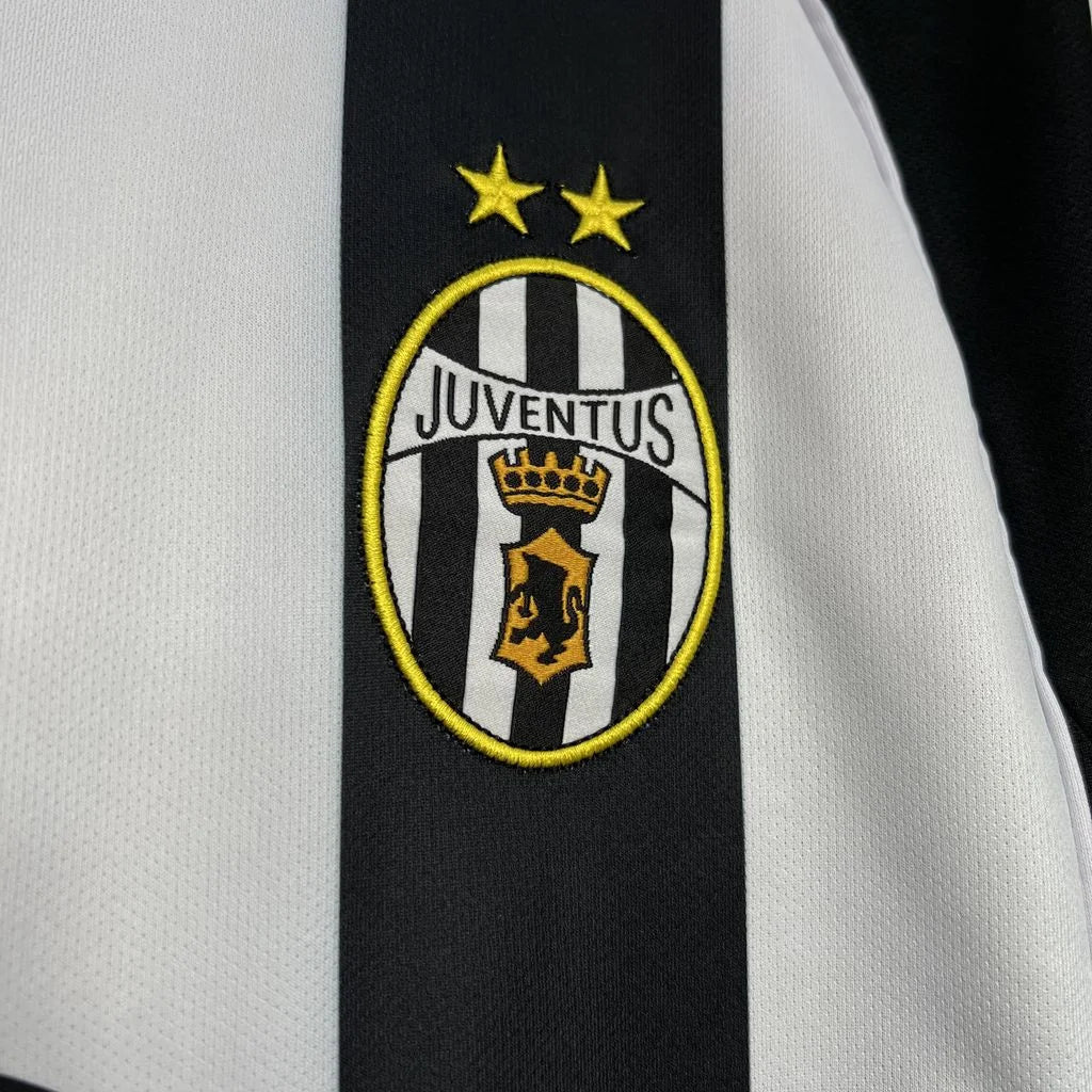 Juventus 02/03 Home Shirt