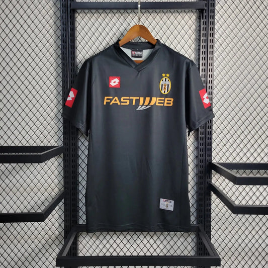 Juventus 2001 Away Shirt