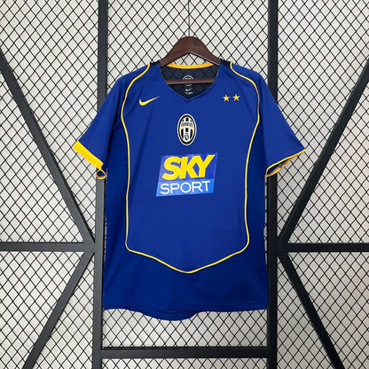 Juventus 2004 Away Shirt
