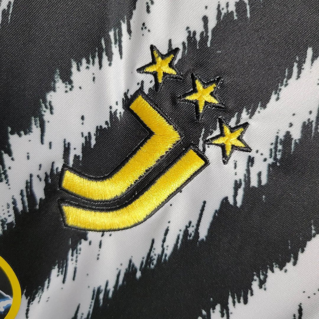 Domácí dres Juventusu 2023