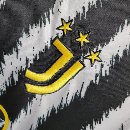Domácí dres Juventusu 2023
