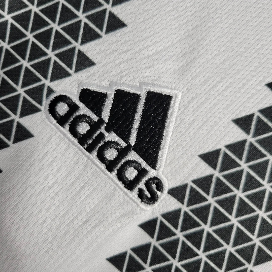 Juventus 22/23 Home Shirt