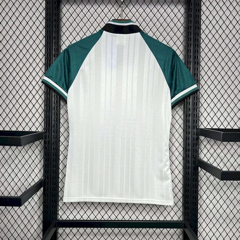 Camiseta local del Liverpool 1995