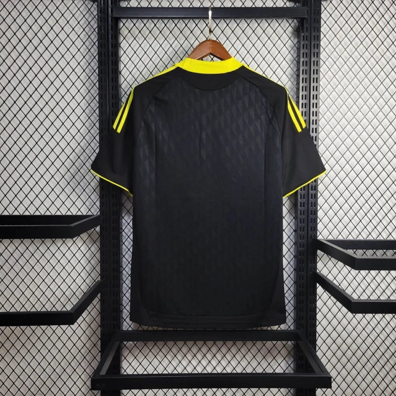 Liverpool 2010 Third Away Shirt