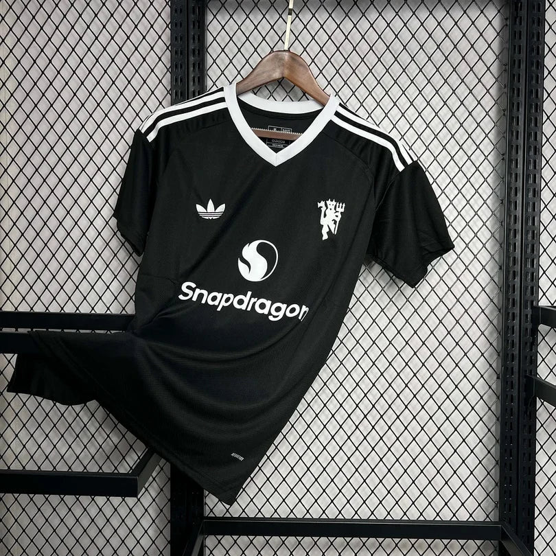 Manchester United 2024 Goal Keeper Shirt