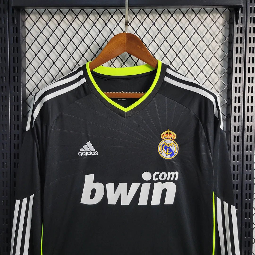 Real Madrid 10/11 Long Sleeve Away Shirt